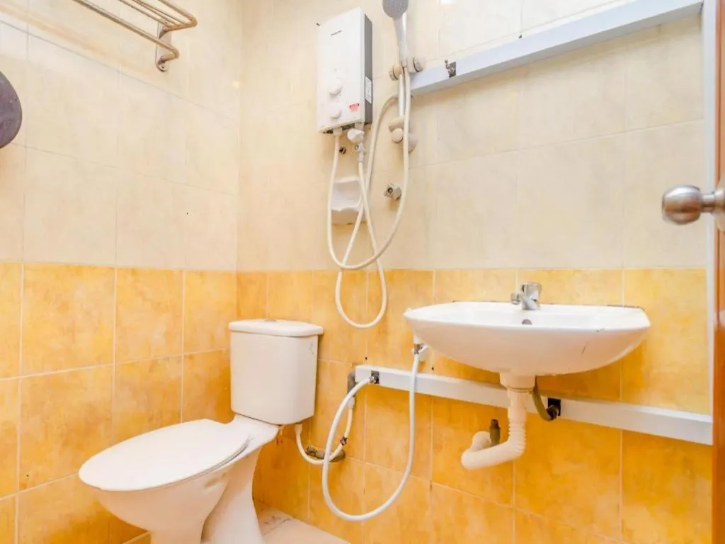 Oyo 89703 B Link Hotel Johor Bahru
